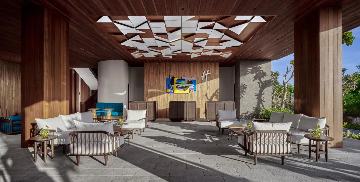 Holiday Inn Resort Bali Canggu by IHG LOUNGE_LOBBY