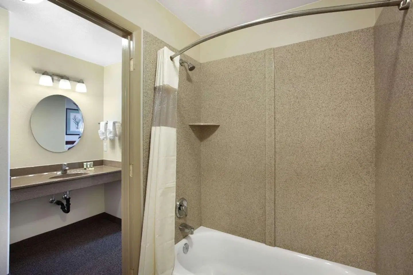 Days Inn Beaver Badezimmer