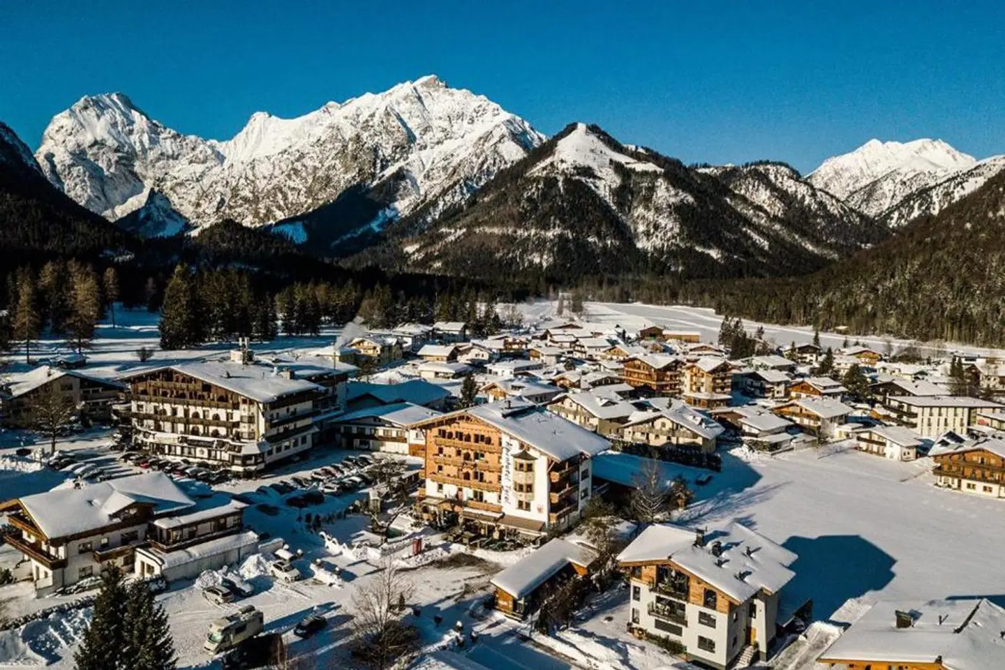 Alpenhotel Tyrol EXTERIOR