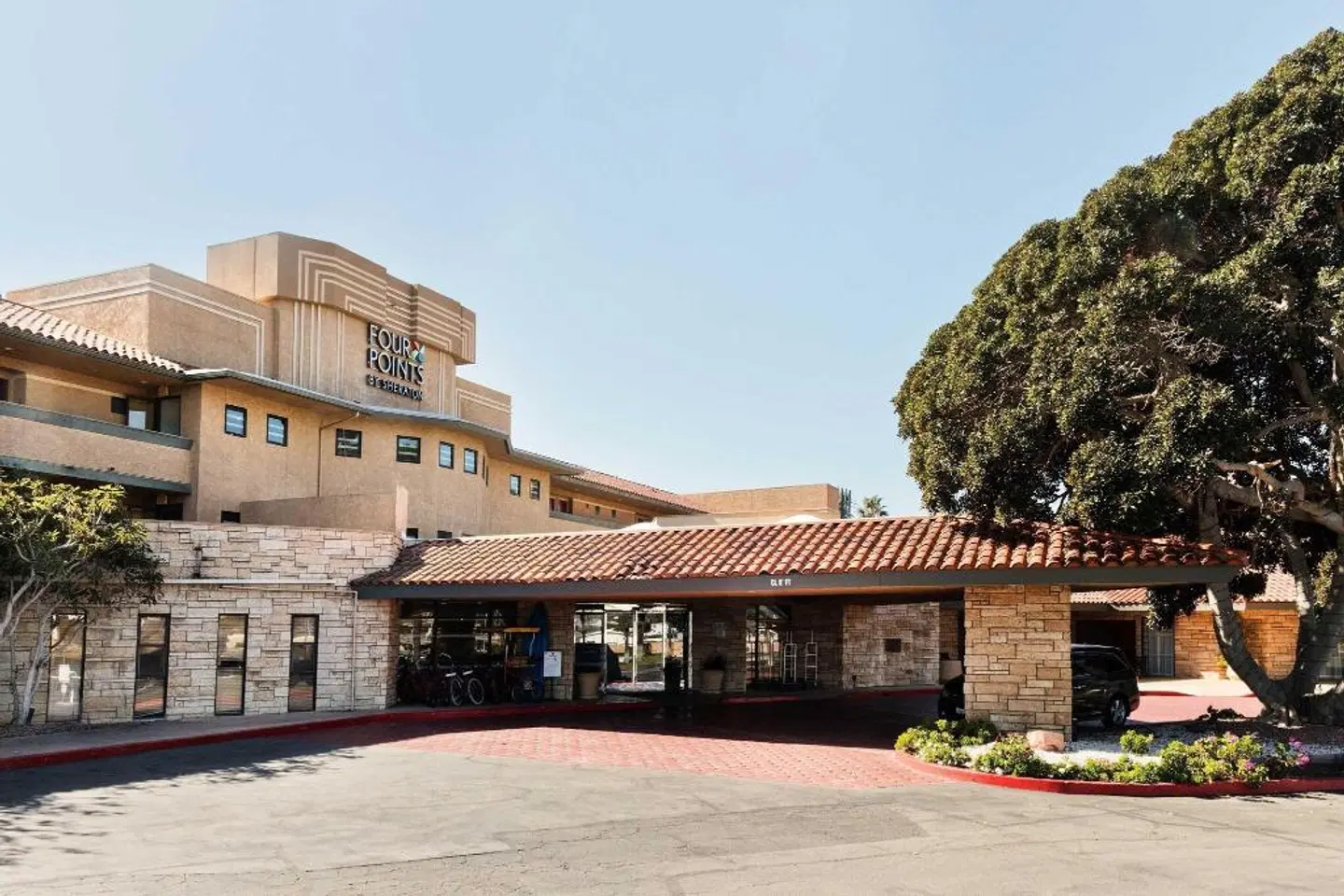 Four Points by Sheraton Ventura Harbor Resort EXTERIOR