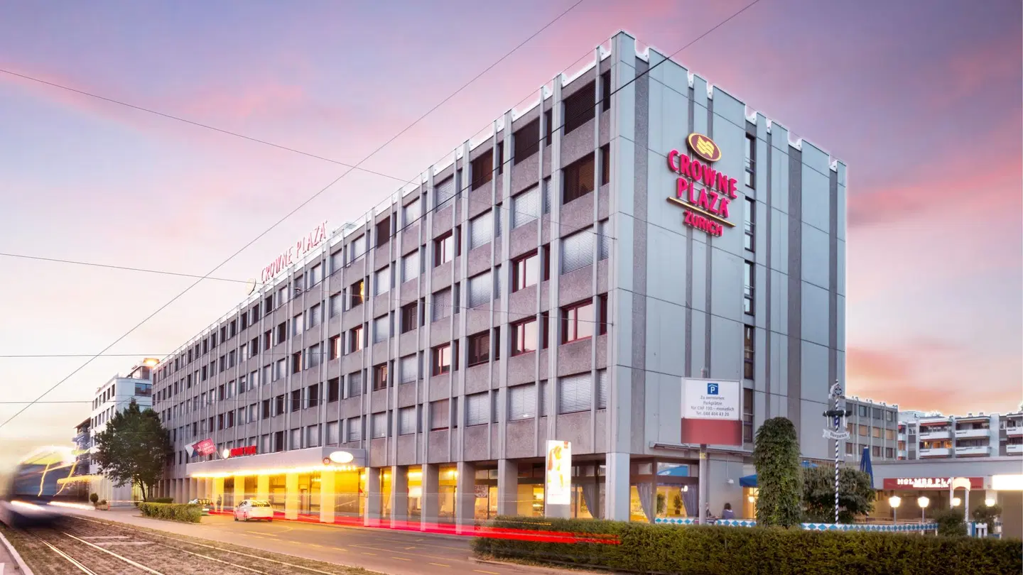 Crowne Plaza Zürich by IHG EXTERIOR