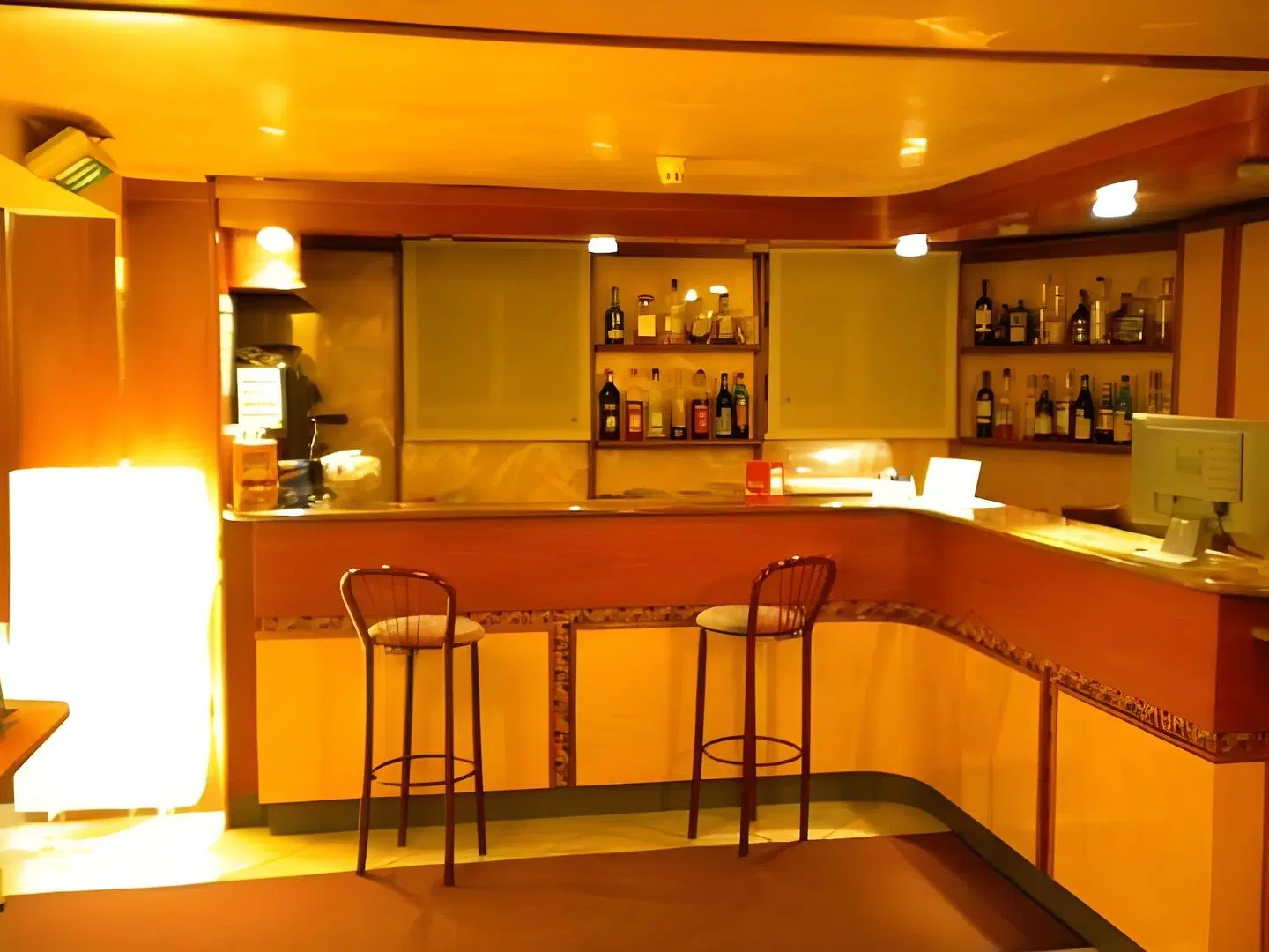 Minerva Bar