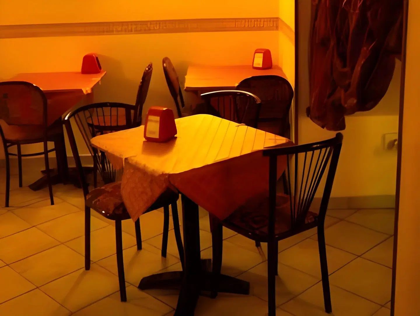 Minerva Bar