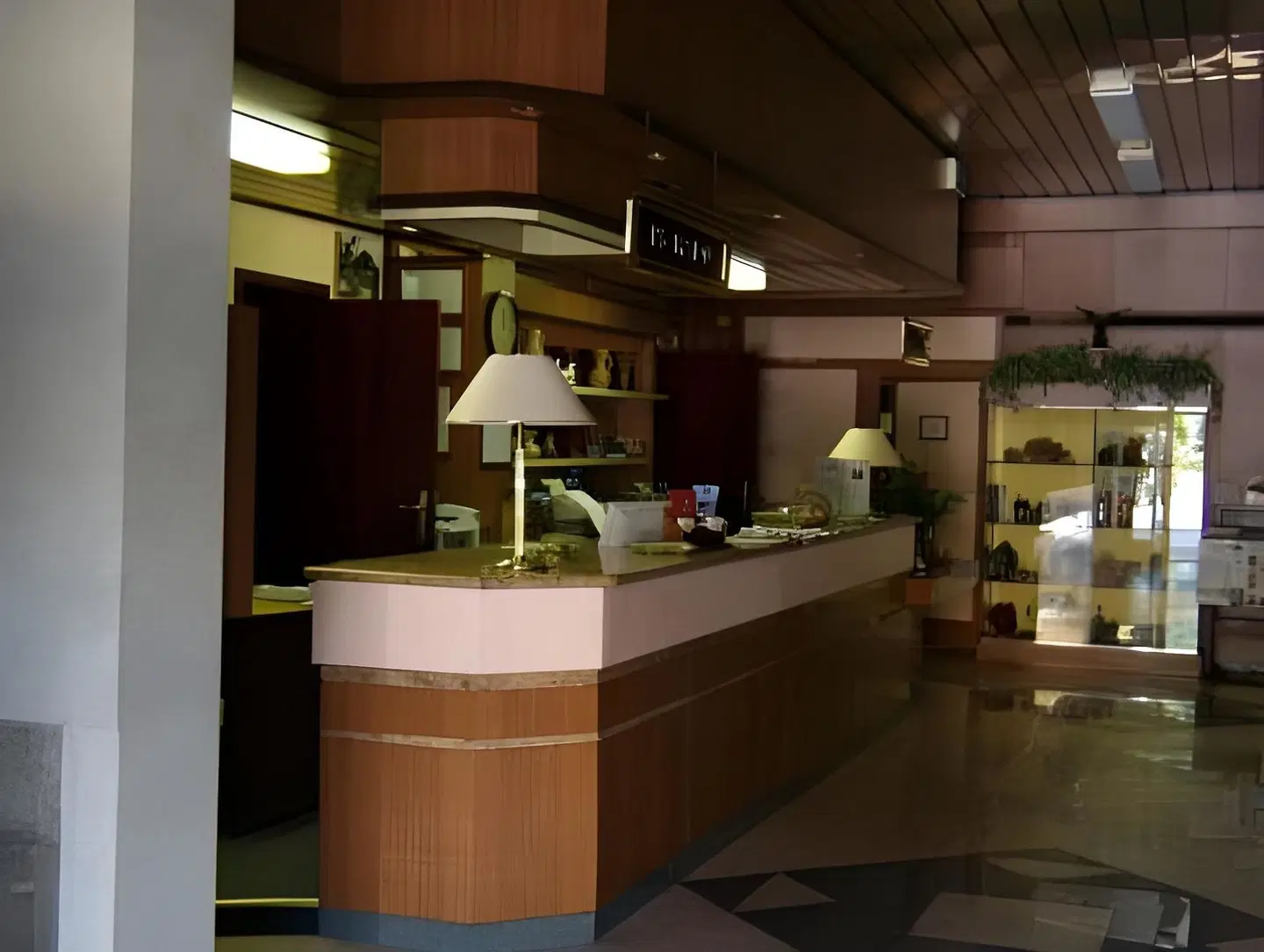 Falco D'Oro LOUNGE_LOBBY