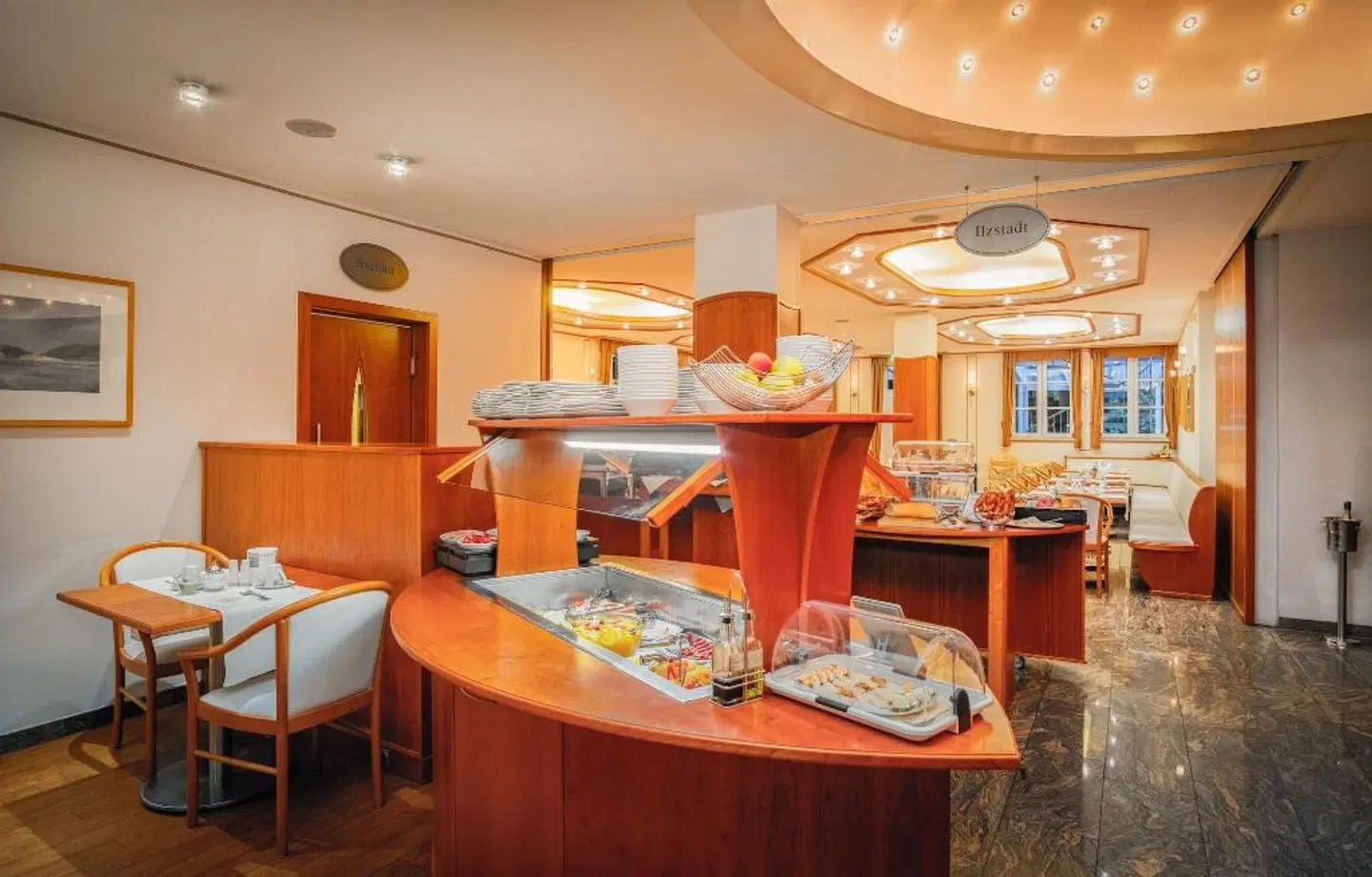Atrium Restaurant