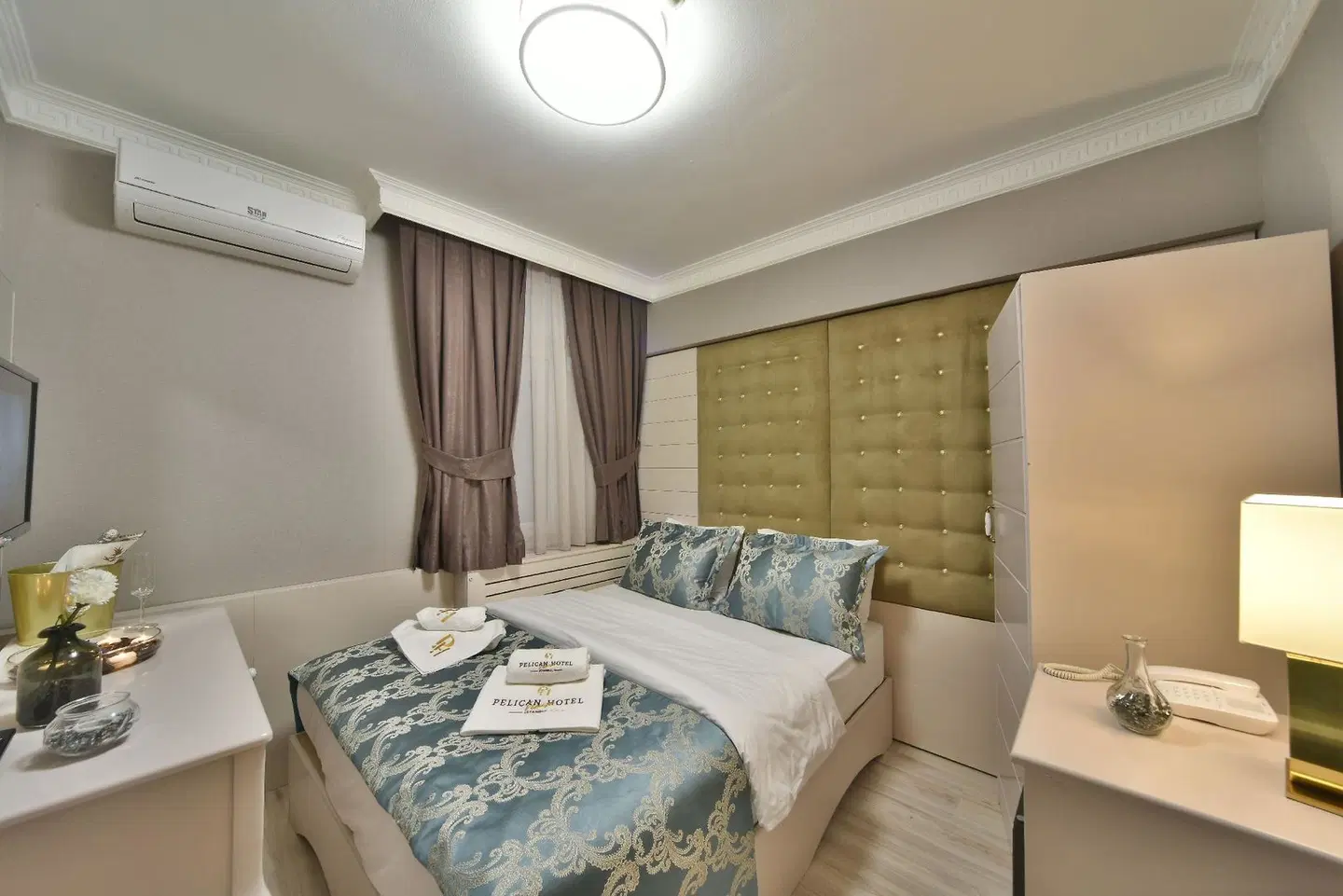 Pelican House Hotel ROOM_EXAMPLE