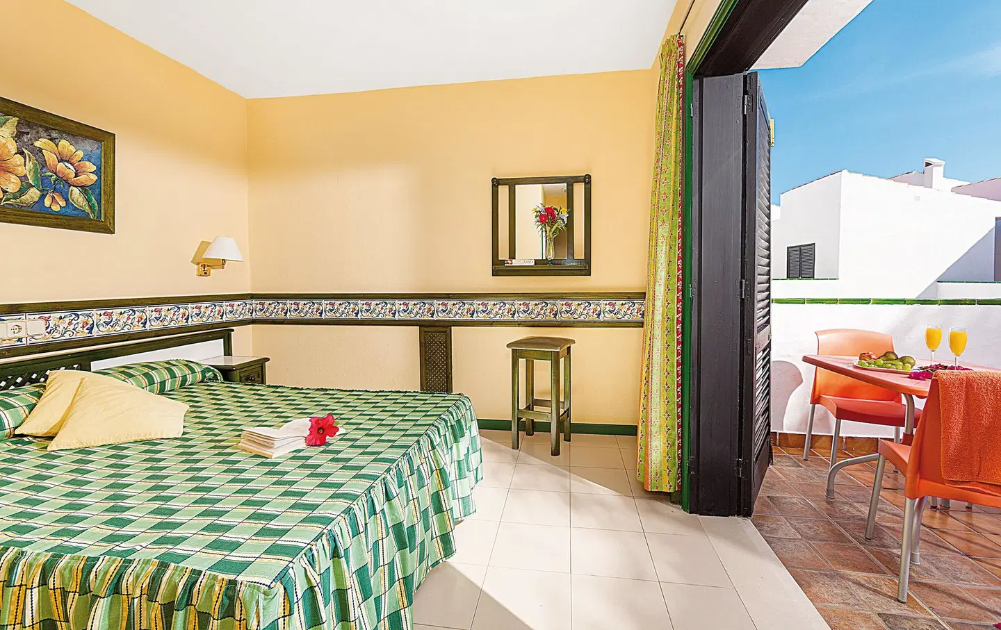 Puerto Caleta ROOM_EXAMPLE