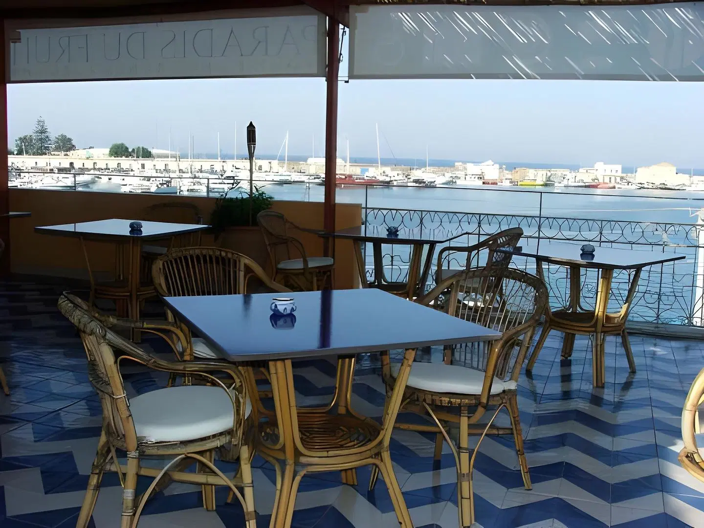 Petit Hotel TERRACE