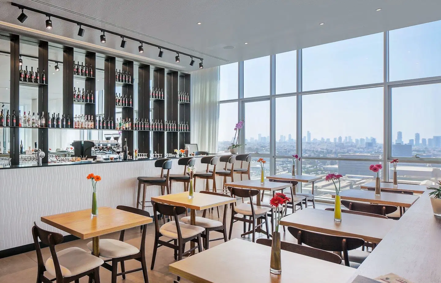 Prima Link RESTAURANT