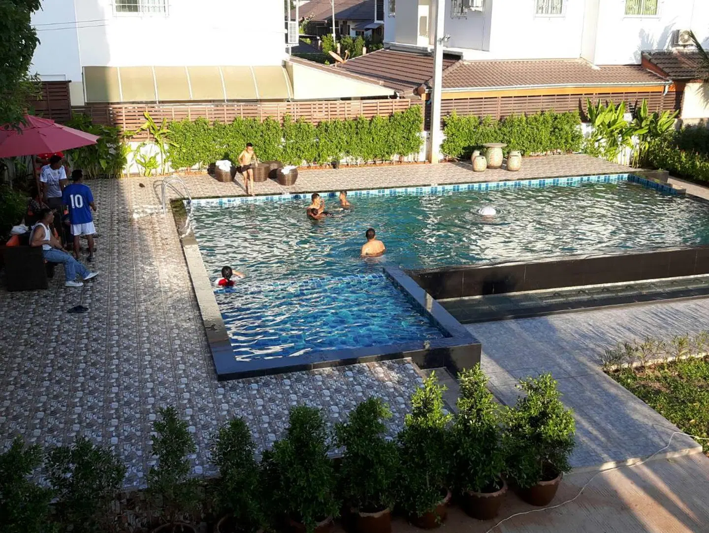 Tawan Anda Garden Hotel OUTDOOR_POOL
