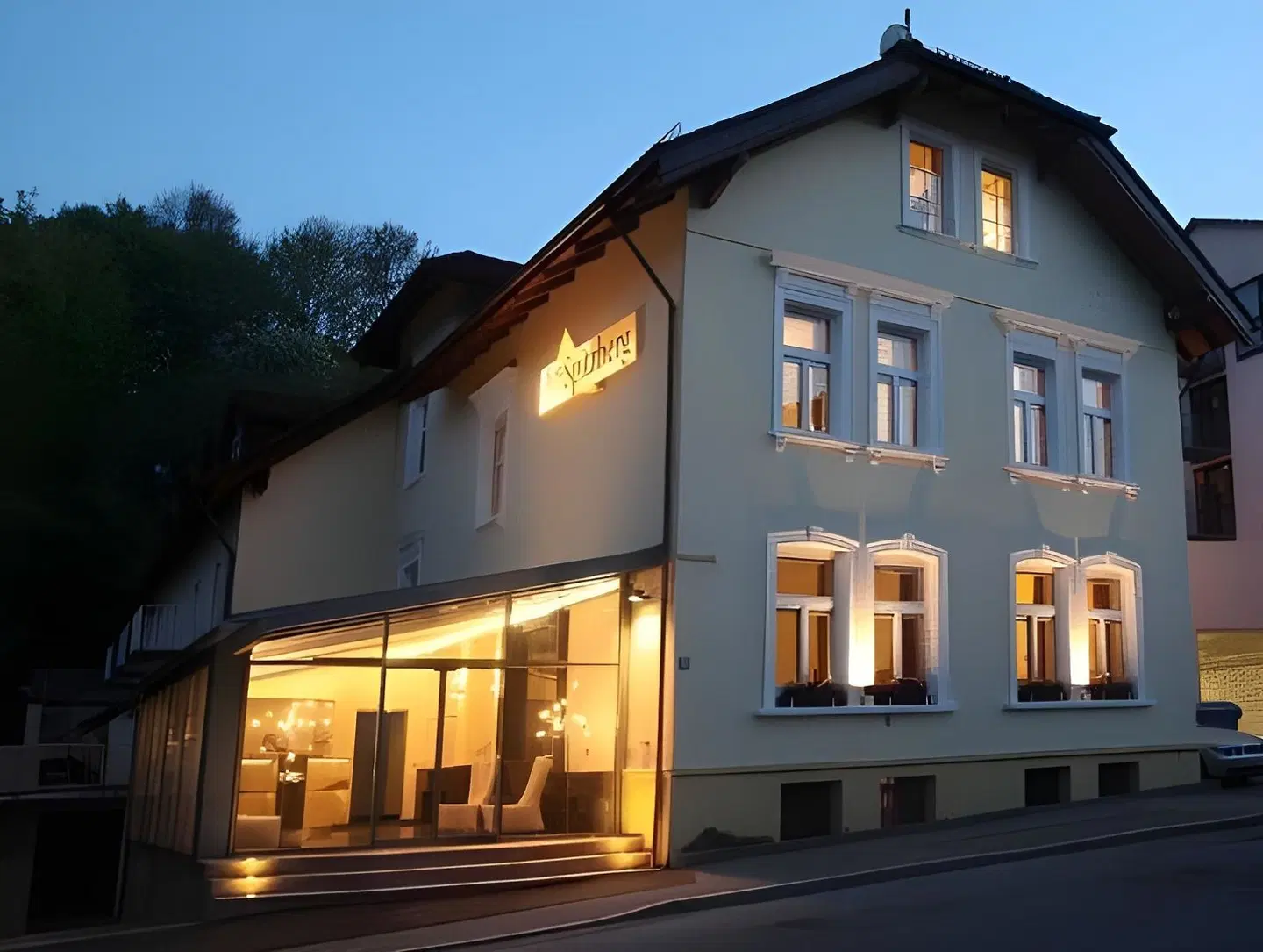 Spitzberg EXTERIOR