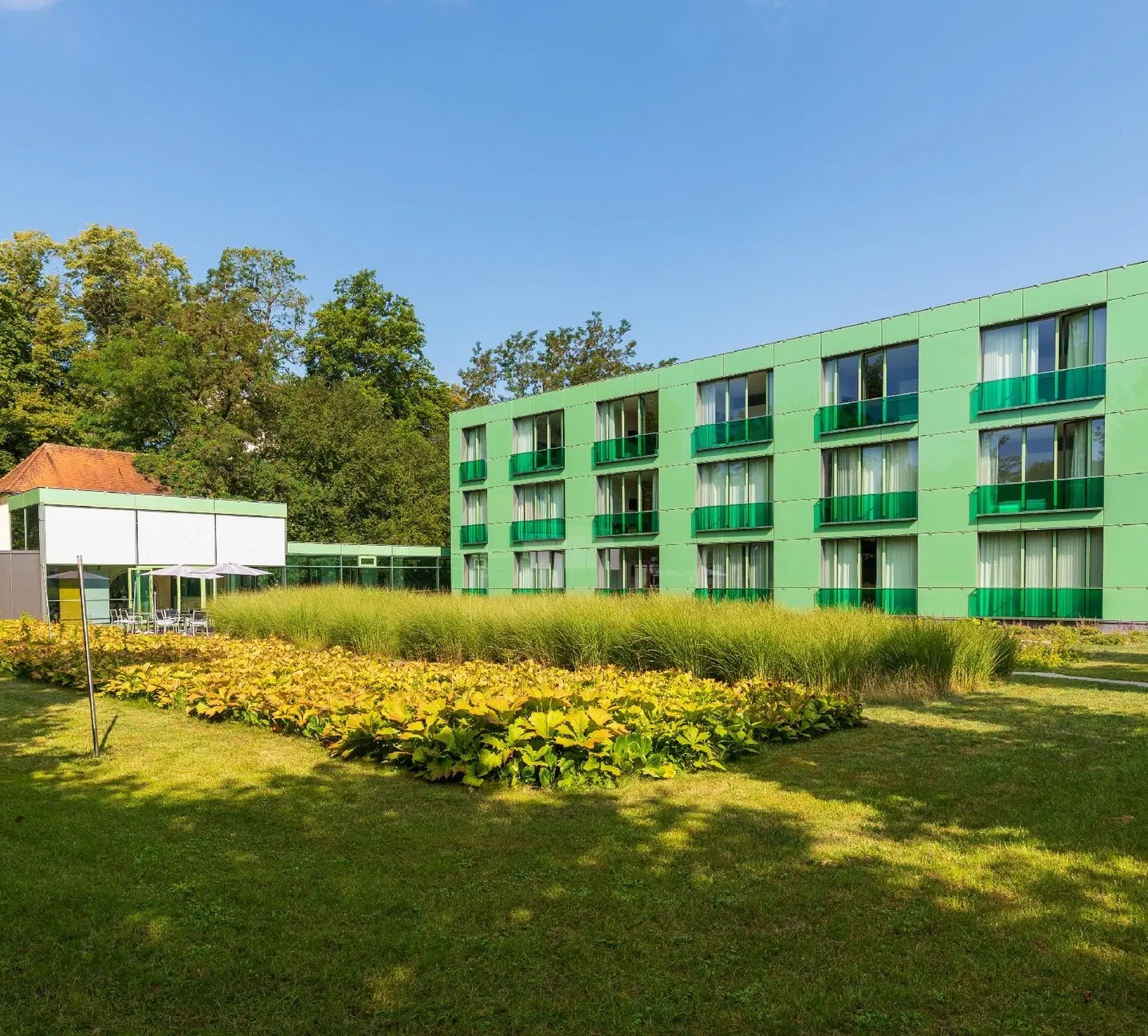 Schloßparkhotel Mariakirchen EXTERIOR