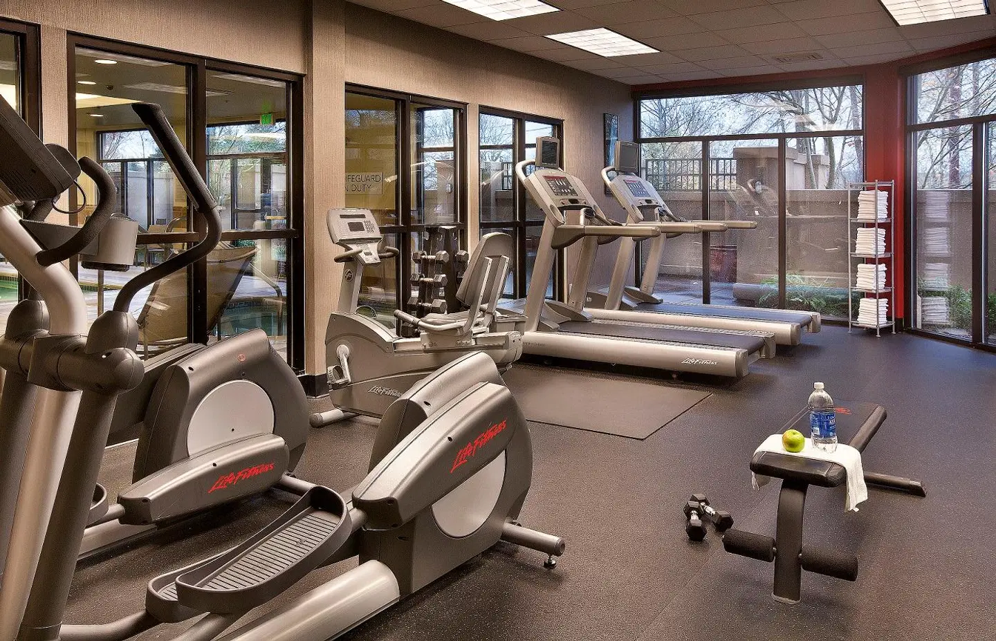 Courtyard by Marriott Seattle Sea-Tac Area SPORTS_AND_LEISURE