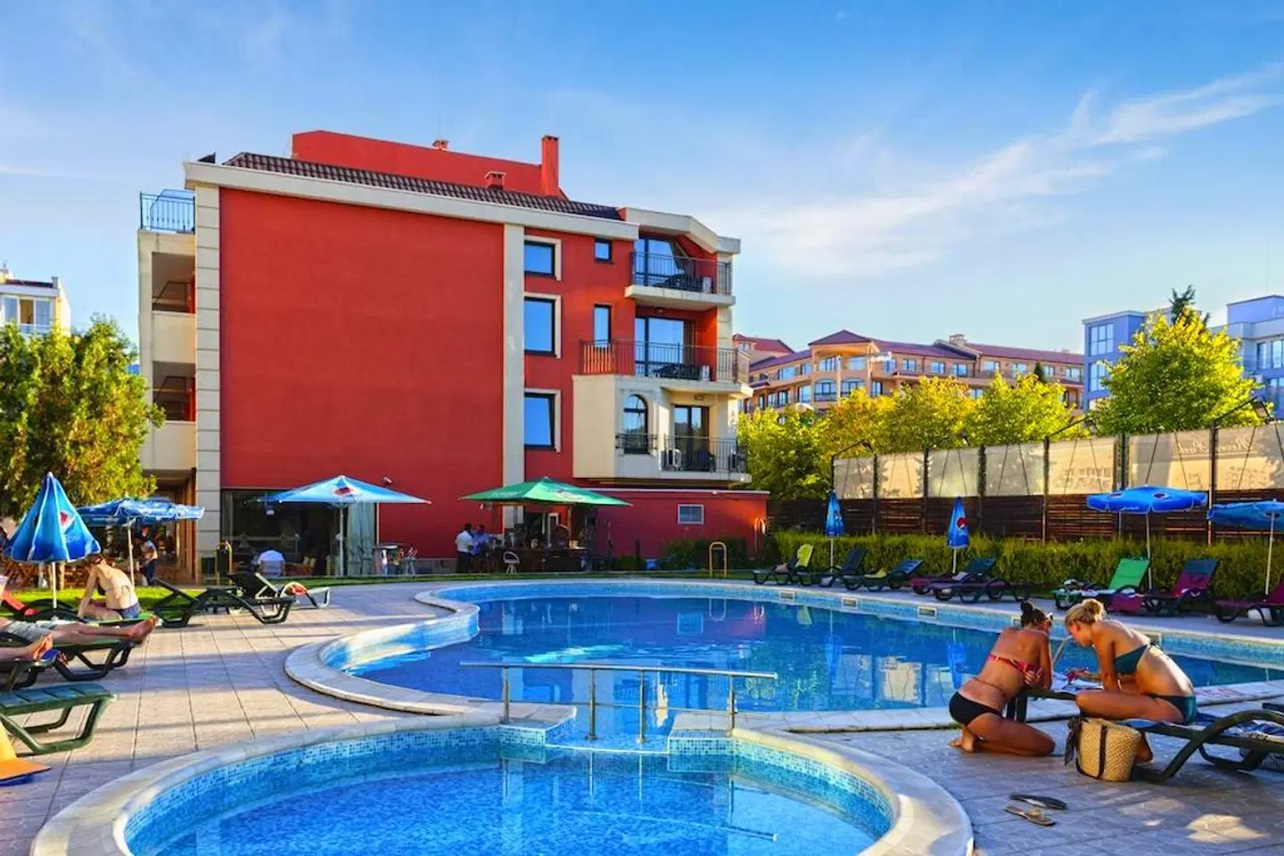 Forum Hotel OUTDOOR_POOL
