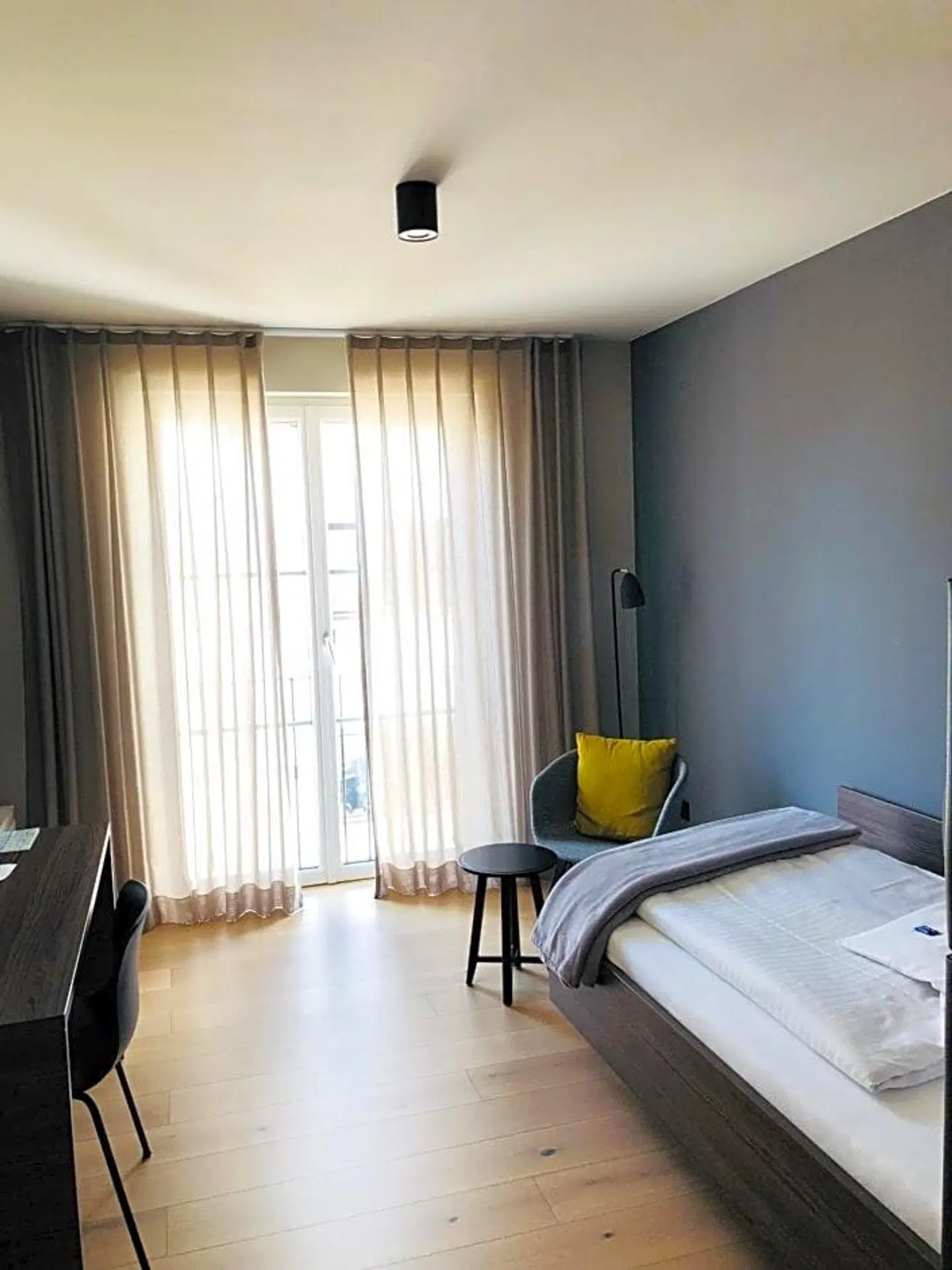 Maximilian ROOM_EXAMPLE