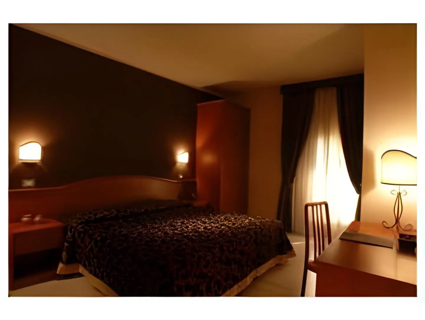 Del Borgo ROOM_EXAMPLE