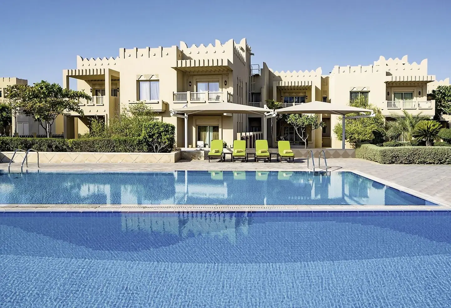 Grand Hyatt Doha Hotel & Villas OUTDOOR_POOL