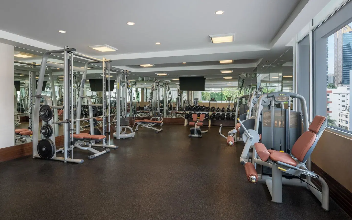 DoubleTree by Hilton Bangkok Ploenchit SPORTS_AND_LEISURE