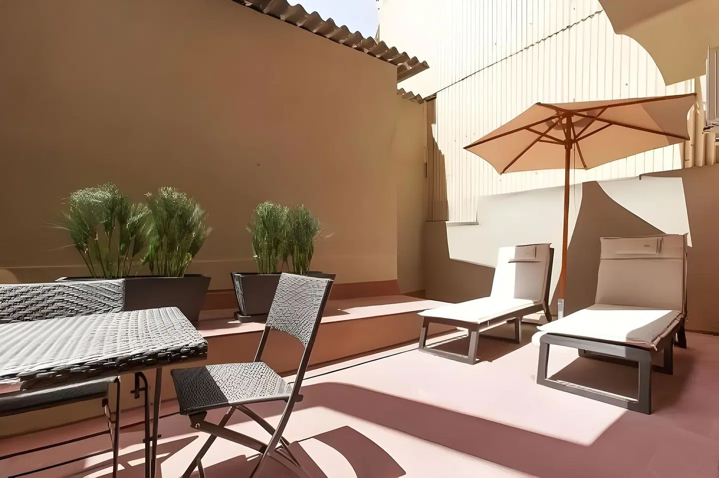 BcnStop Sagrada Familia Terrasse