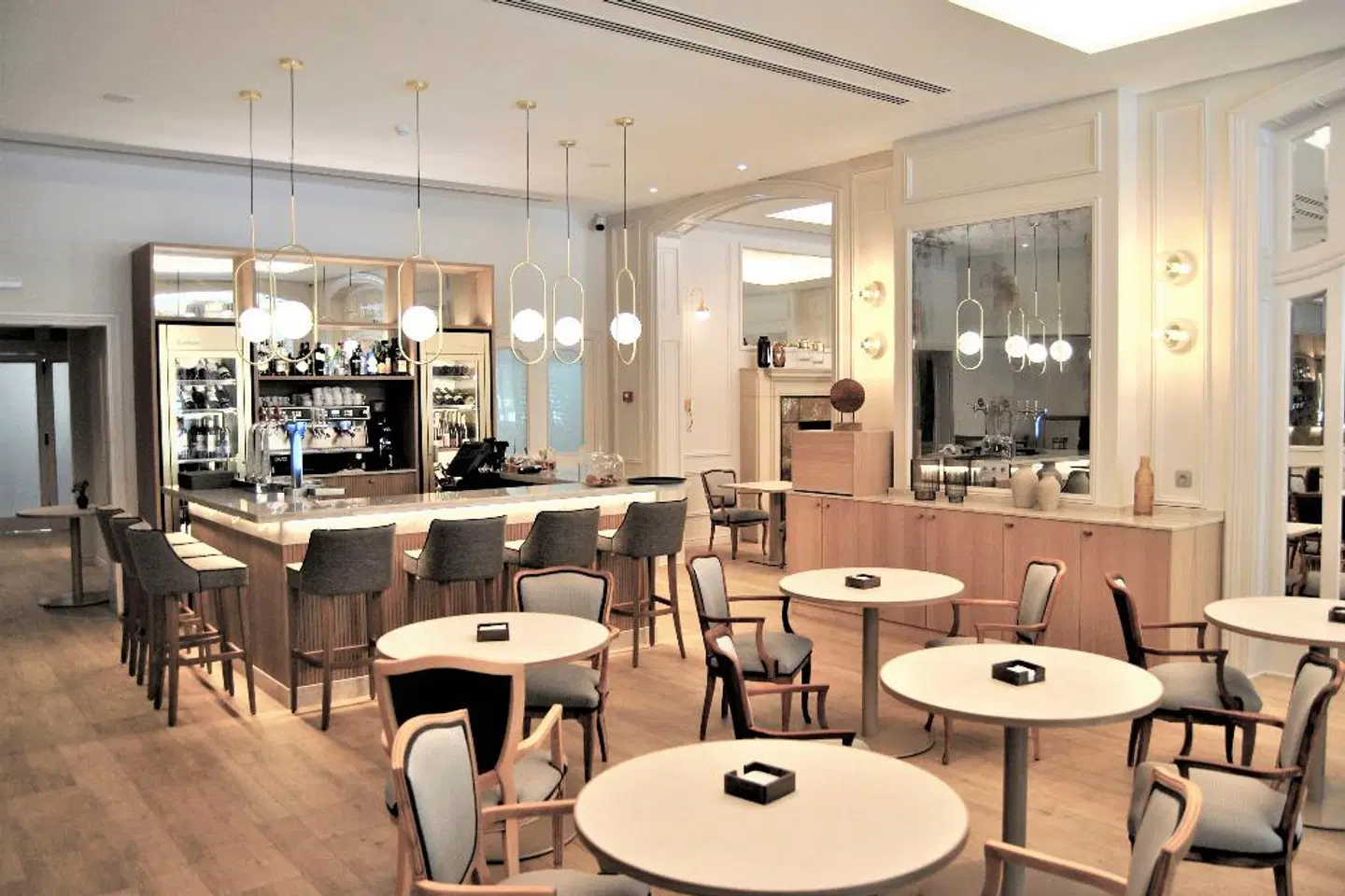 Colón Hotel Barcelona Bar