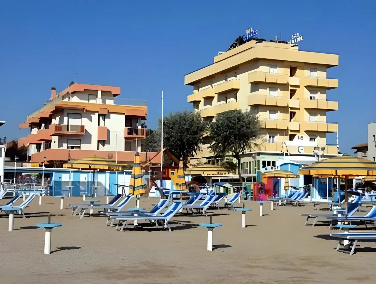 Hotel Palos EXTERIOR