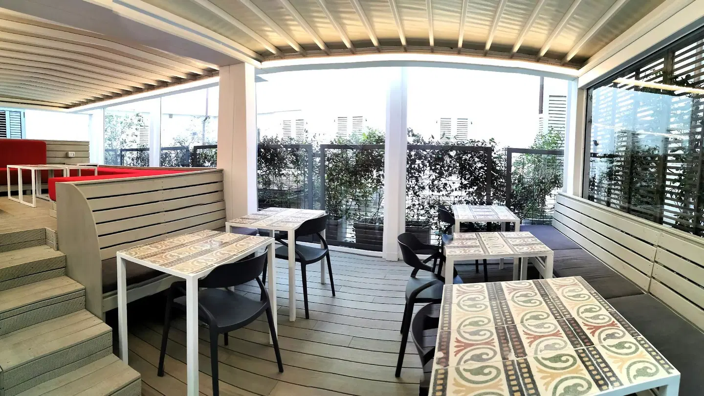 Almarossa Bar