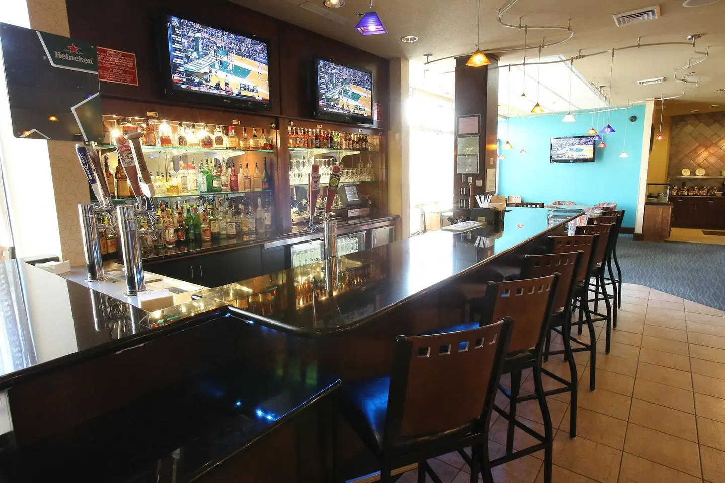 Holiday Inn & Suites Salt Lake City-Airport West by IHG Bar