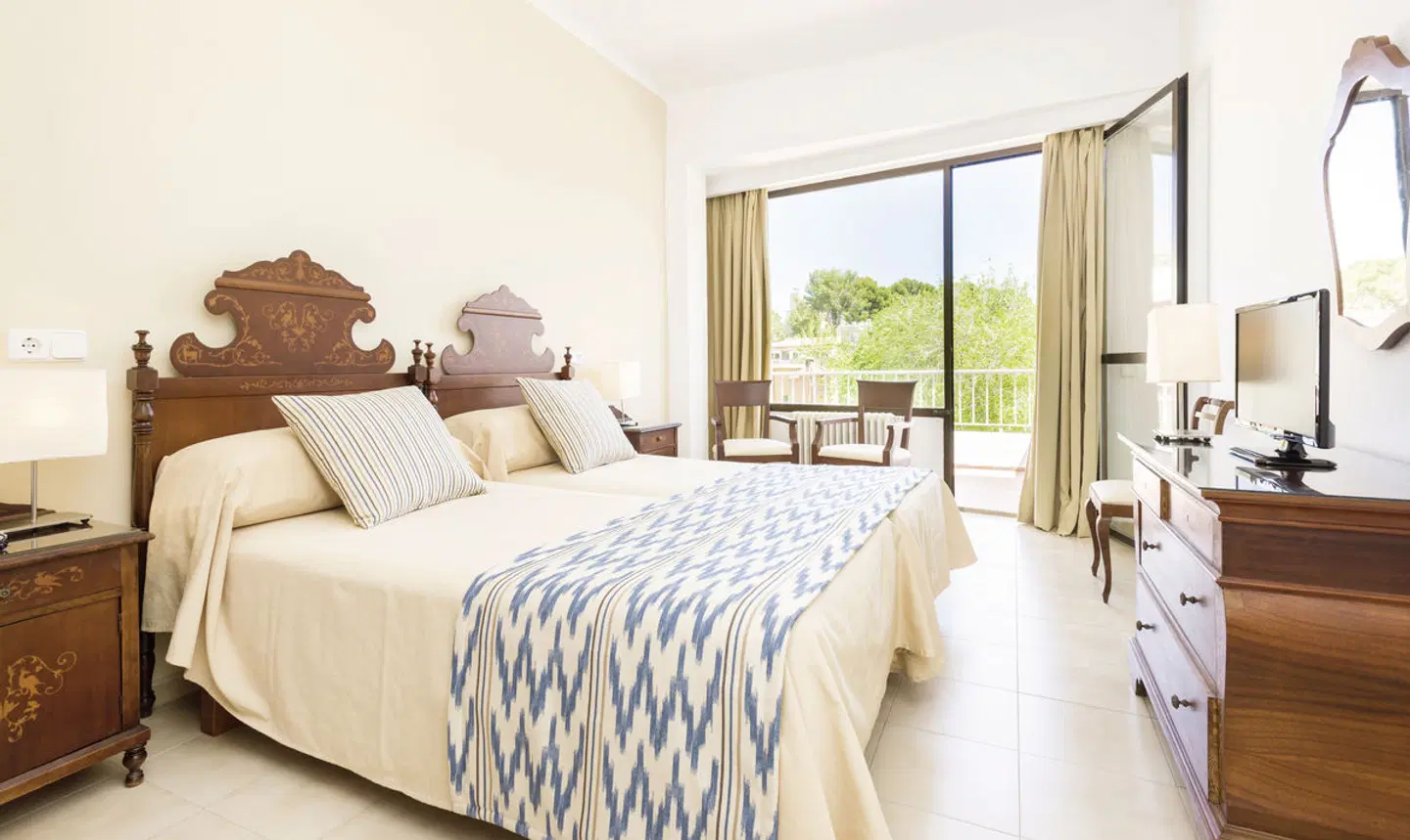 Gayá ROOM_EXAMPLE