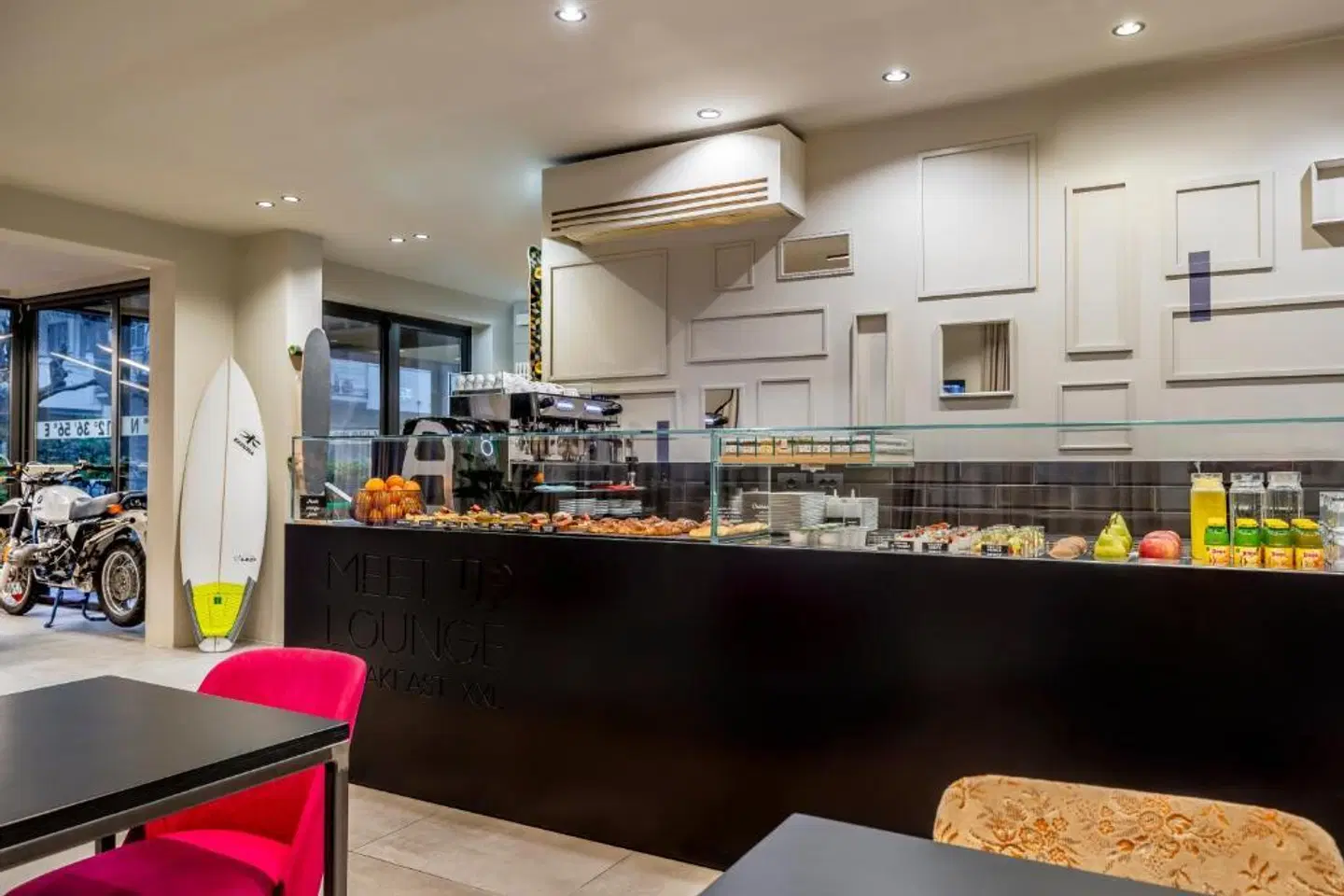 Up Hotel Bar