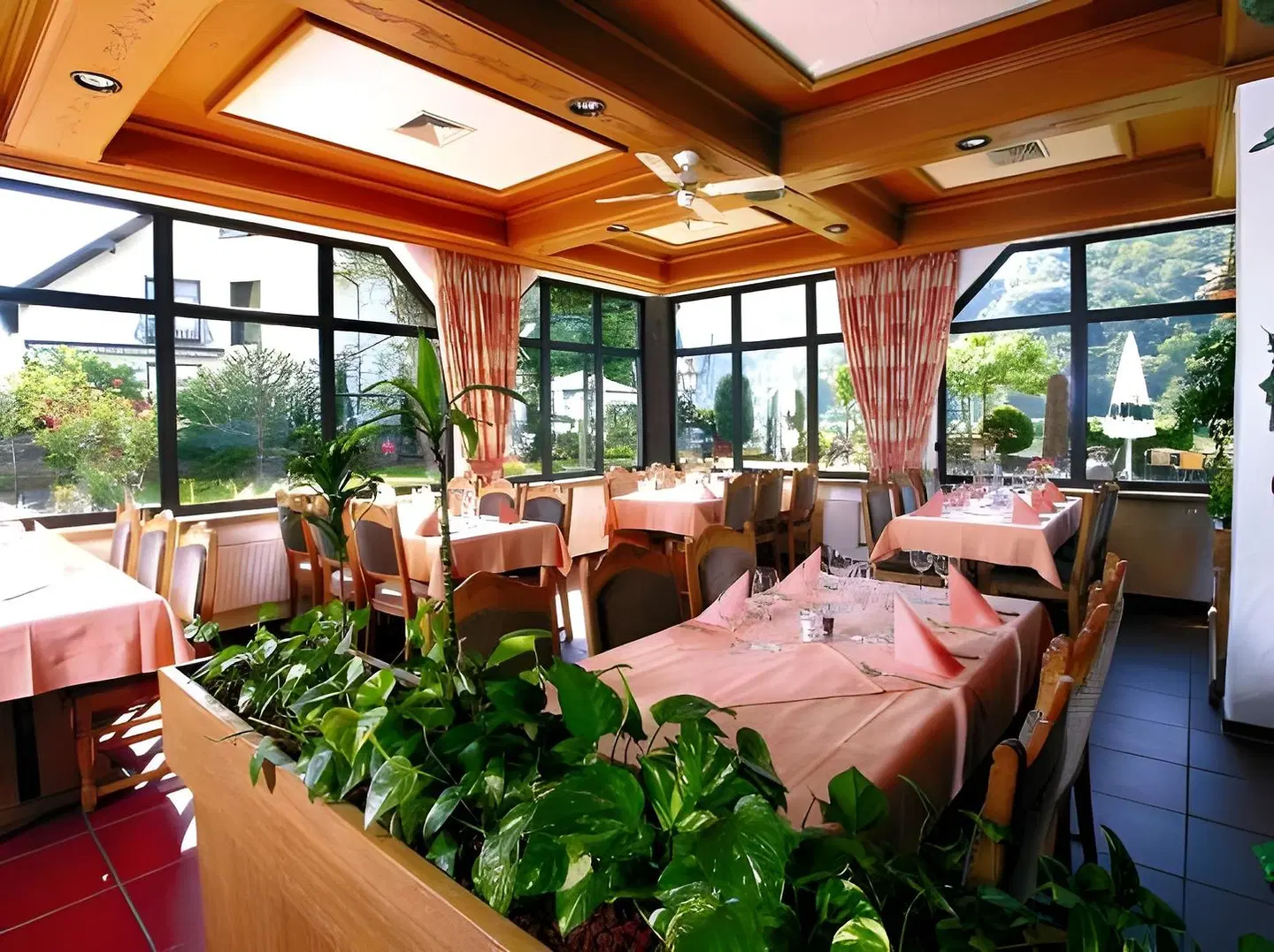 Sewenig Restaurant