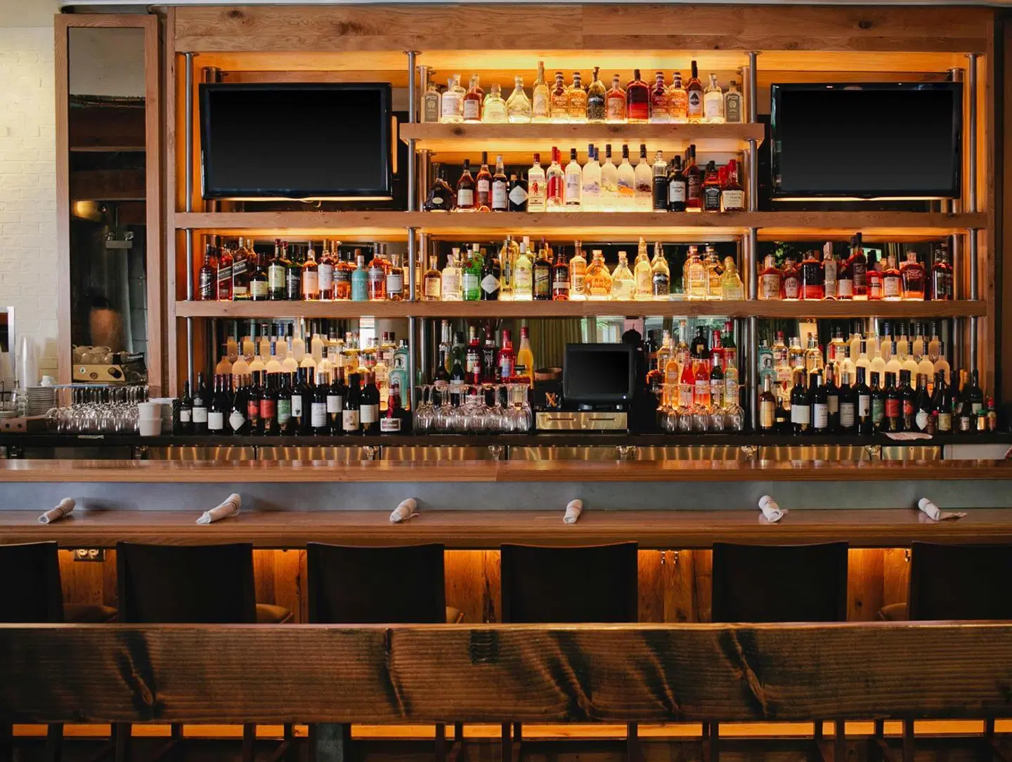 Aloft Chicago Downtown River North Bar