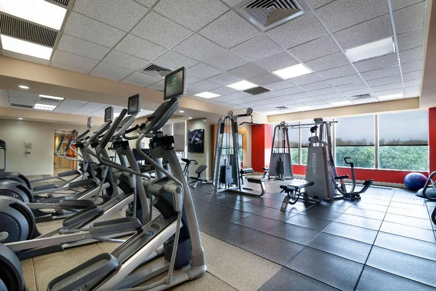 Radisson Hotel JFK Airport SPORTS_AND_LEISURE