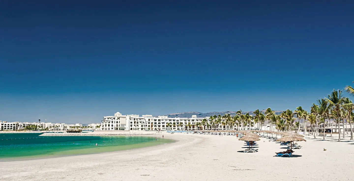 Fanar Hotel & Residences Strand