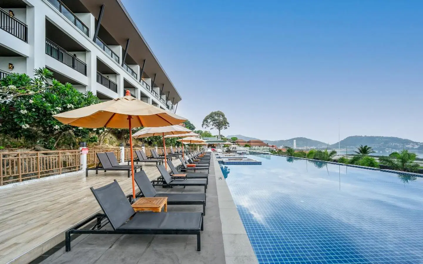 Andamantra Resort & Villa Phuket Terrasse