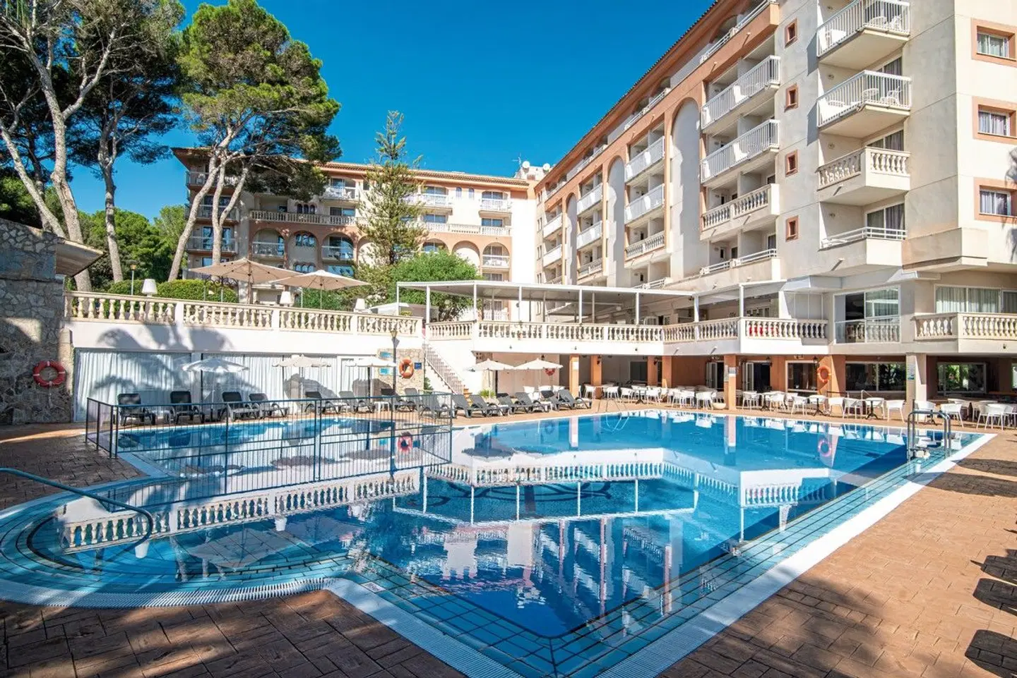 Canyamel Classic & Spa OUTDOOR_POOL