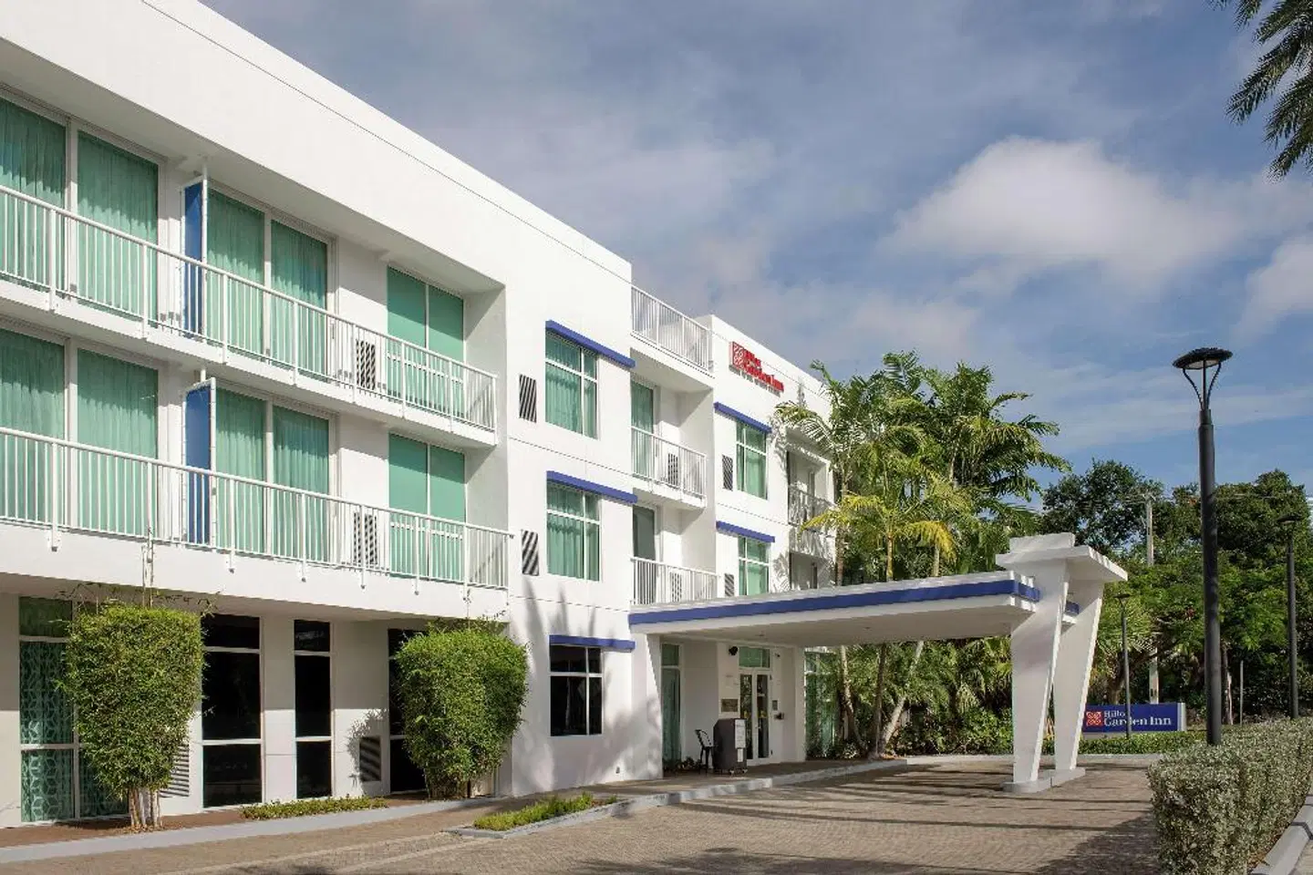 Hilton Garden Inn Miami Brickell South EXTERIOR