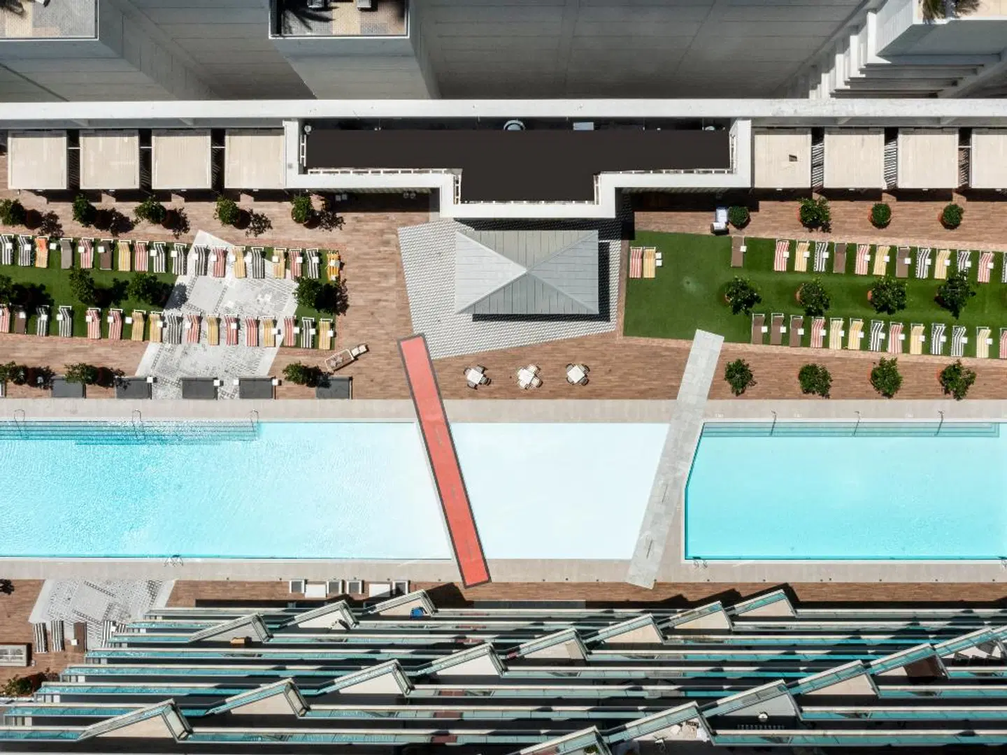 DUA Miami, Autograph Collection OUTDOOR_POOL