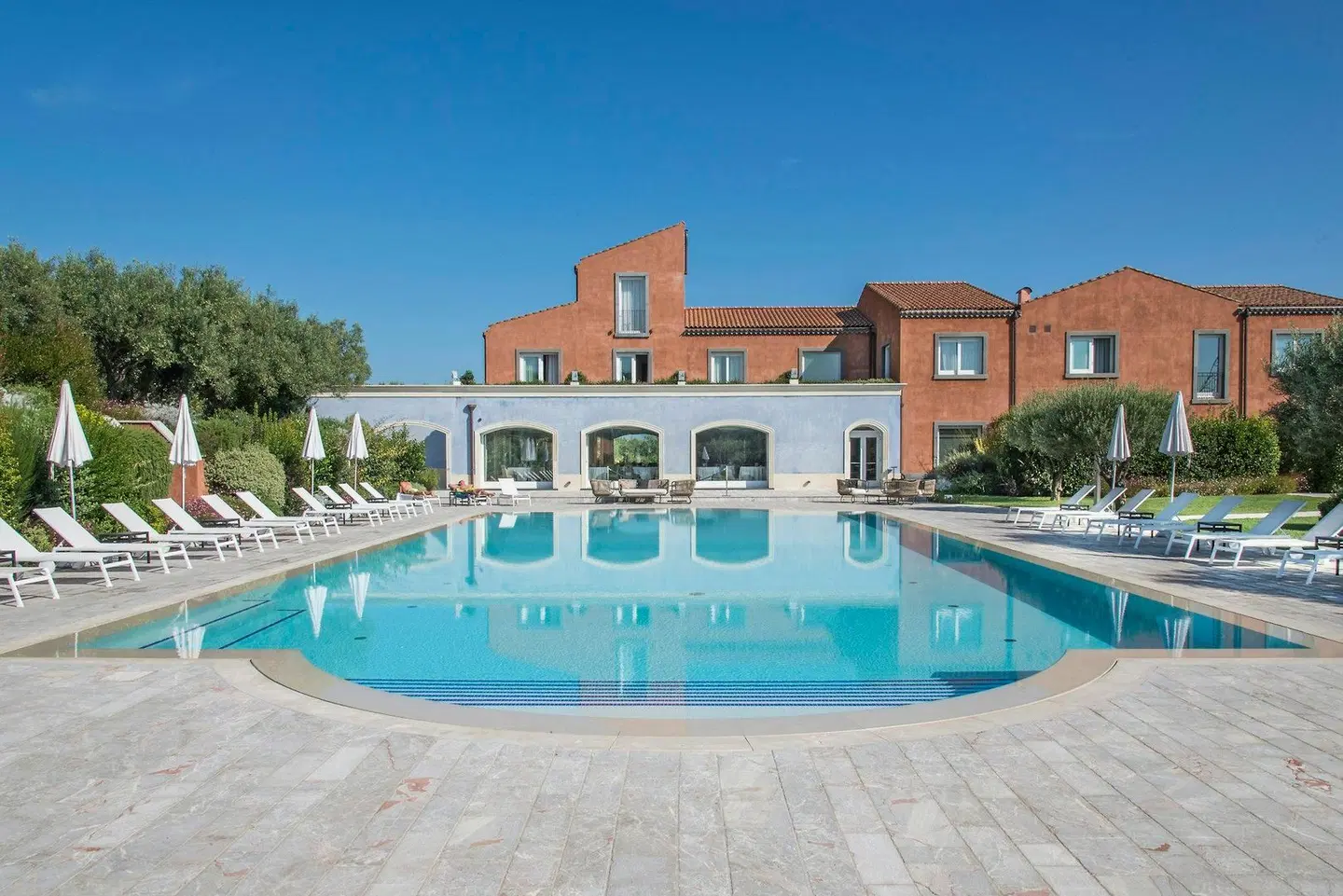 Villa Neri Resort & Spa OUTDOOR_POOL