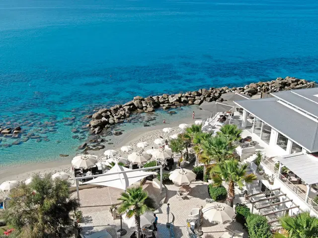 Baia del Godano Resort & Spa BEACH