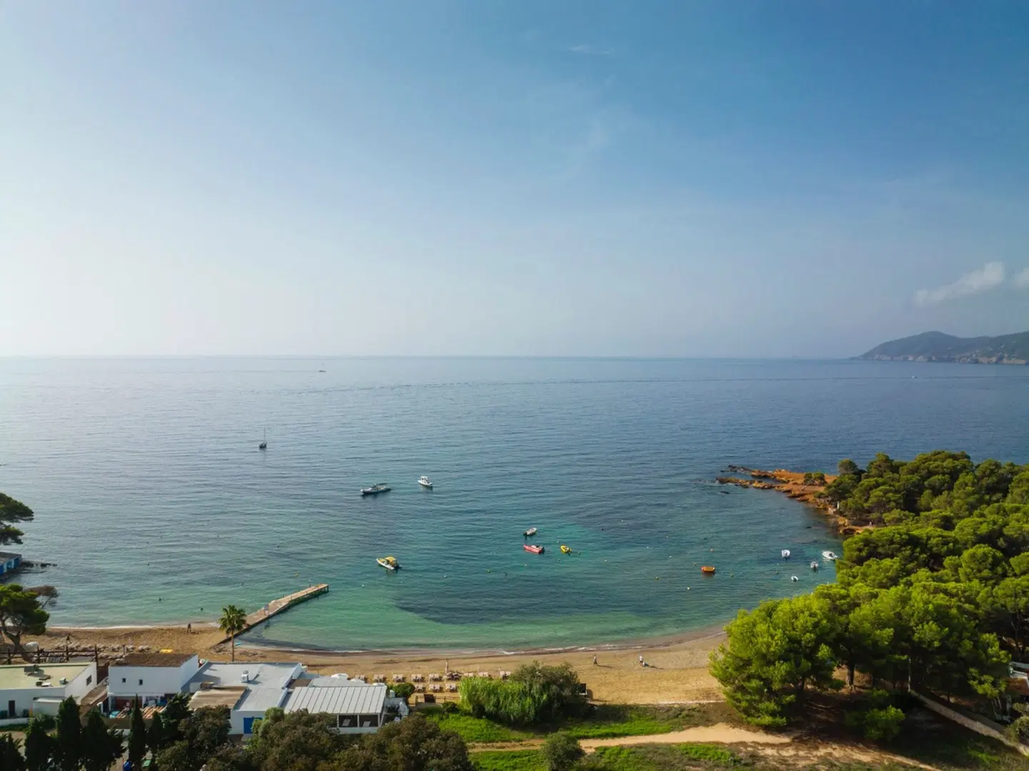 Magic Life Cala Pada Strand