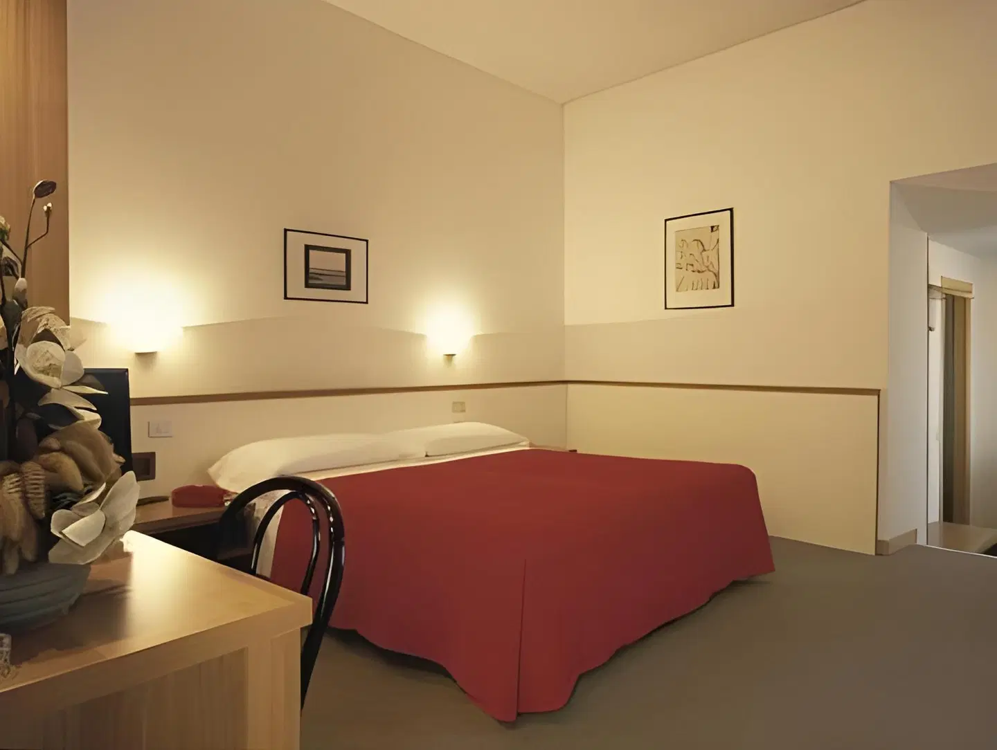 City ROOM_EXAMPLE