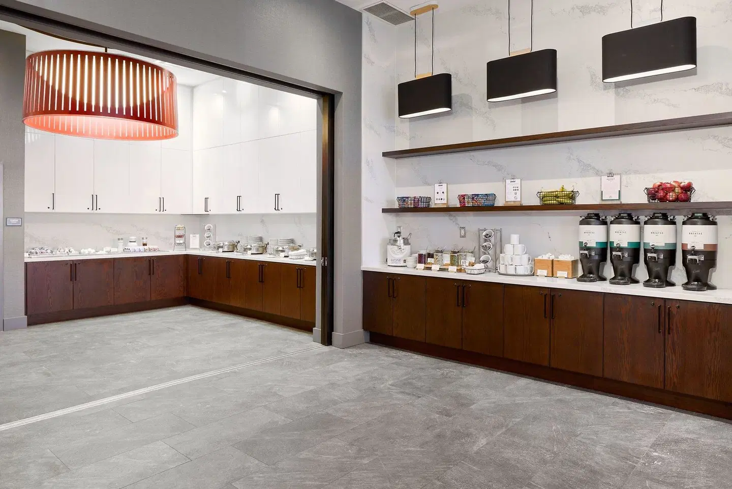 Residence Inn by Marriott Montreal Airport Restaurant