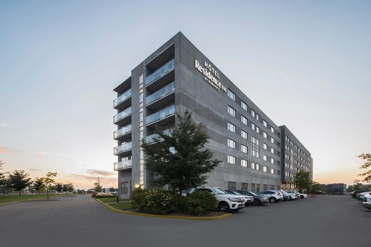 Residence Inn by Marriott Montreal Airport EXTERIOR