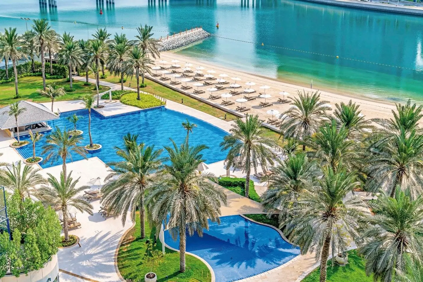 Beach Rotana Abu Dhabi OUTDOOR_POOL