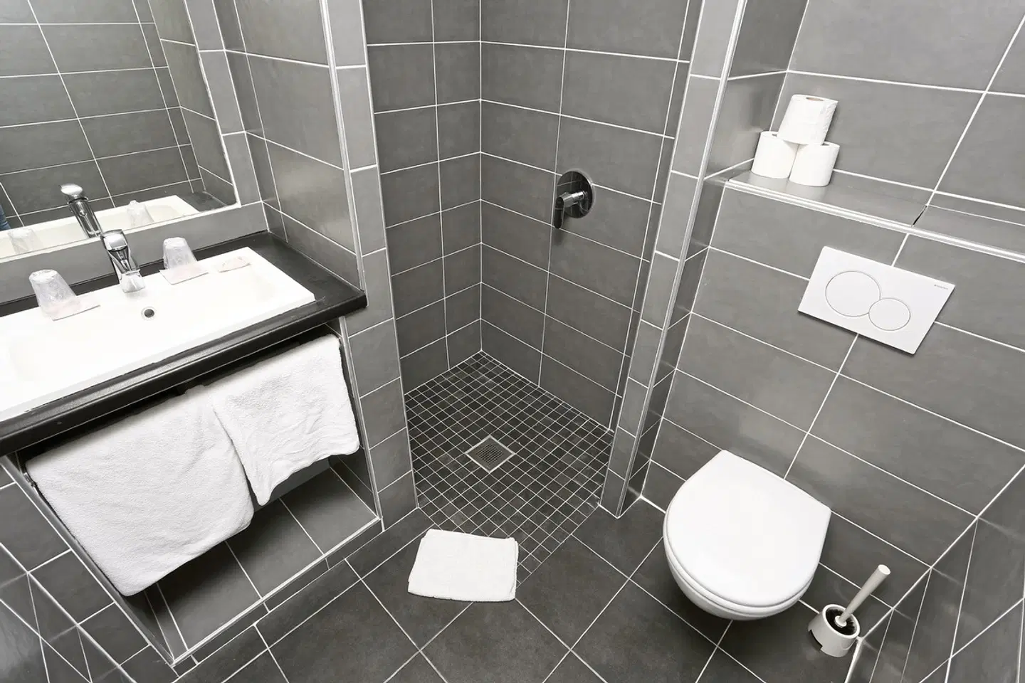 Hotel Monsigny Nice Badezimmer