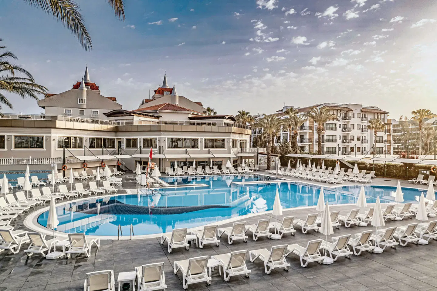 Aydinbey Famous Resort OUTDOOR_POOL