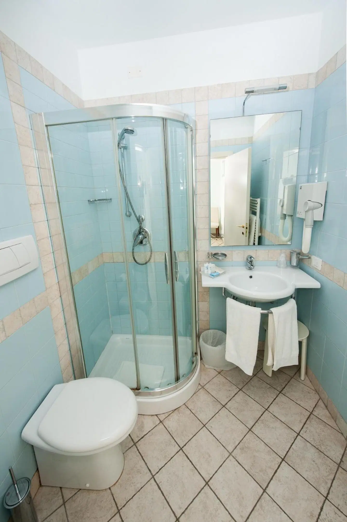 Alba Hotel Badezimmer