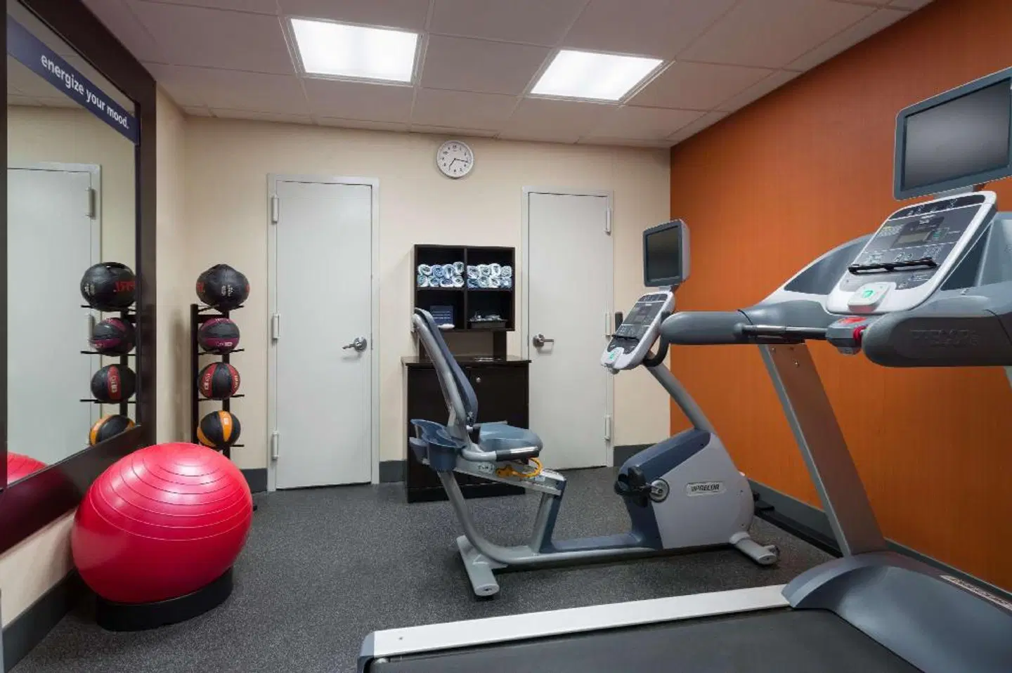 Hampton Inn Seaport Financial District SPORTS_AND_LEISURE