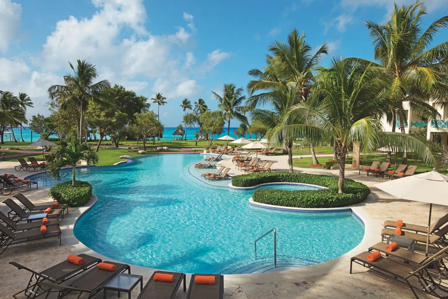 Dreams La Romana OUTDOOR_POOL