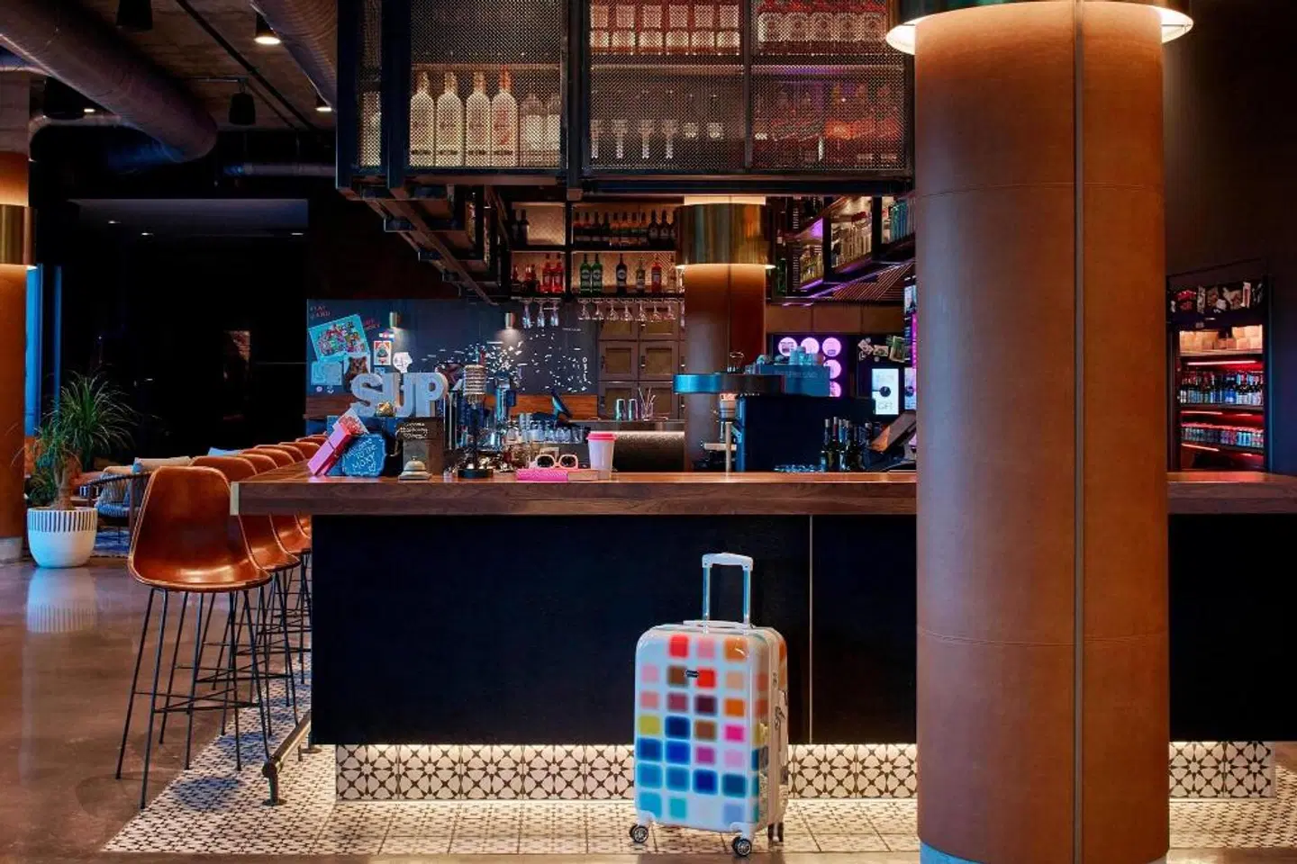 Moxy Denver Cherry Creek Bar